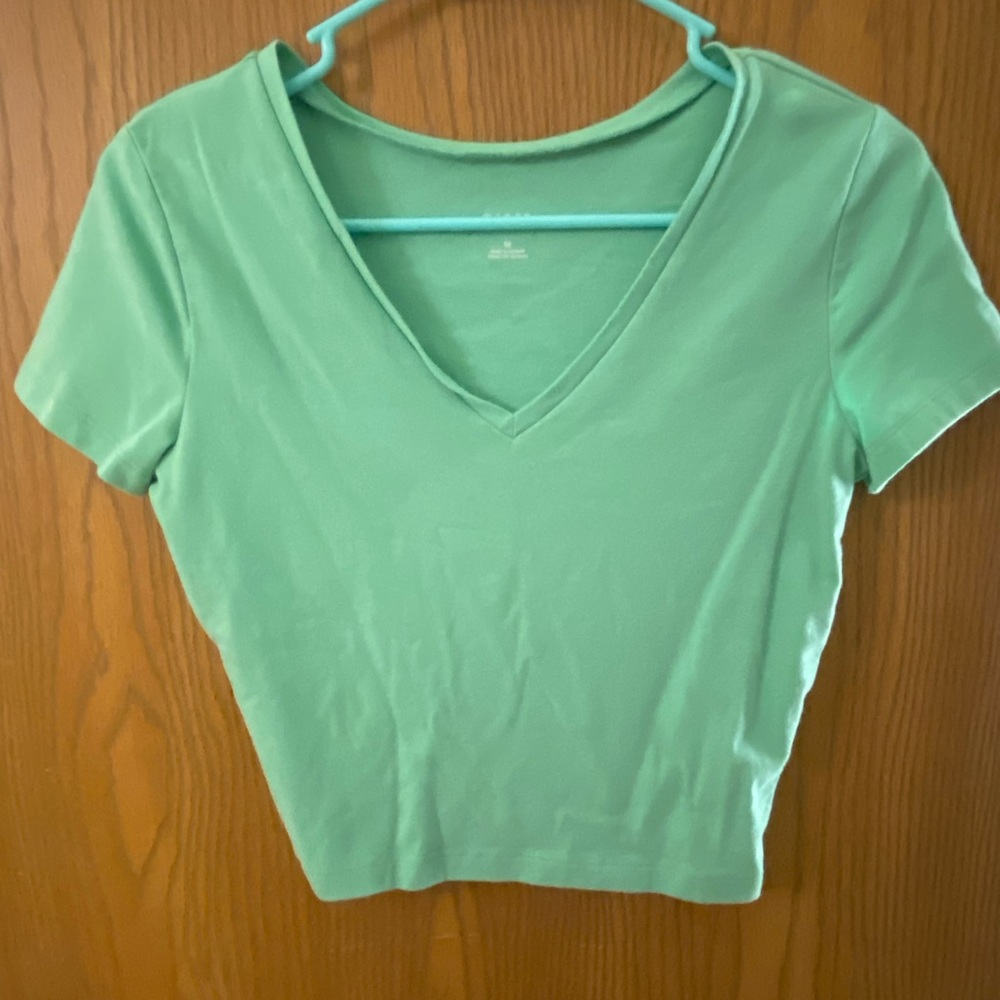 Medium green crop top - Picture 1 of 2